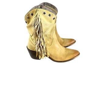 Circle G Womens Yellow Fringe Ankle Boots Studded Metallic Detail Q0168, sz 9.5